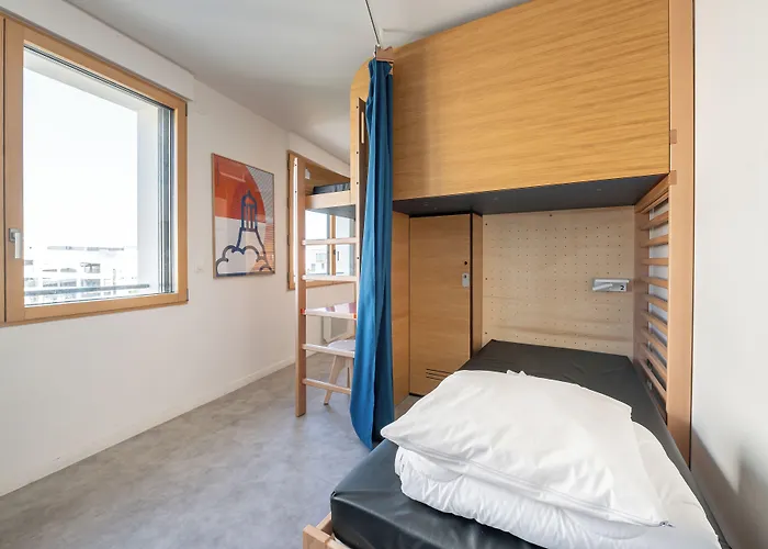Ucpa Sport Station Hostel Paris